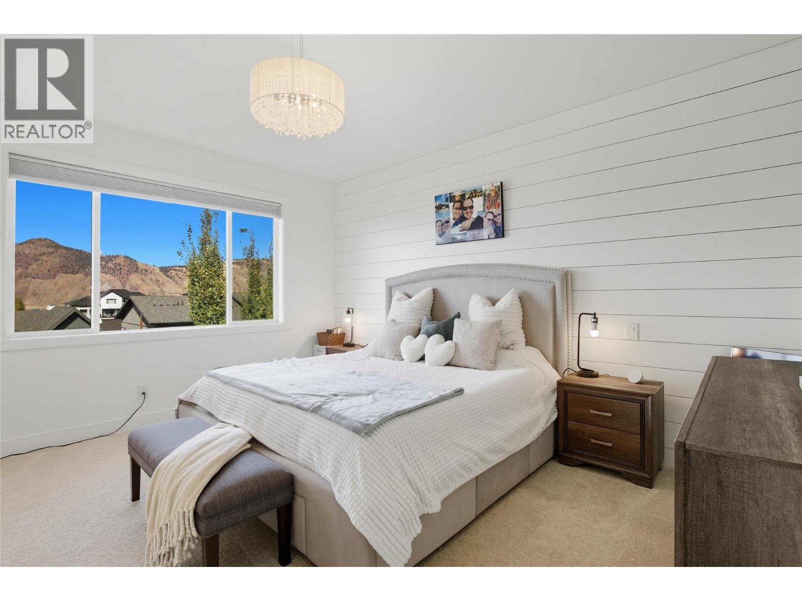 1553 EMERALD Drive, Kamloops