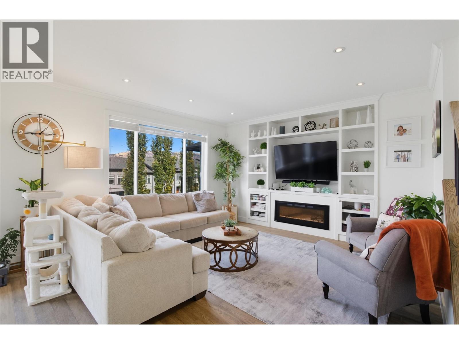 1553 EMERALD Drive, Kamloops