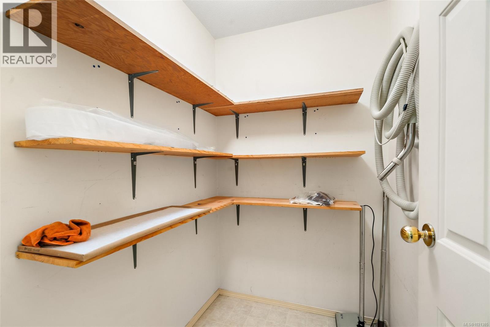 6 515 Mount View Avenue, Colwood