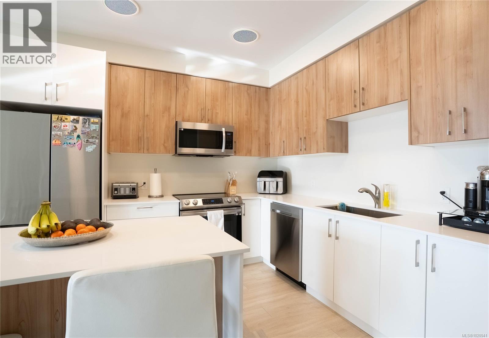 403 842 Orono Avenue, Langford