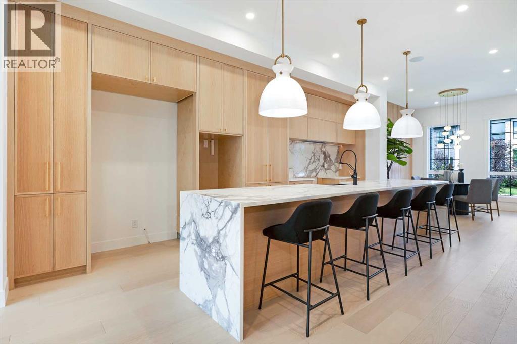 Single Family House for Sale in  Broadview Road NW Hillhurst Calgary 