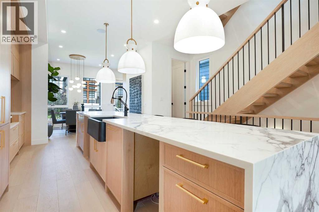 Single Family House for Sale in  Broadview Road NW Hillhurst Calgary 