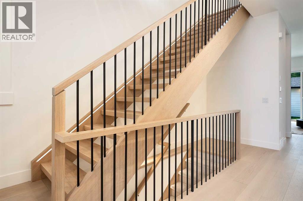 Single Family House for Sale in  Broadview Road NW Hillhurst Calgary 