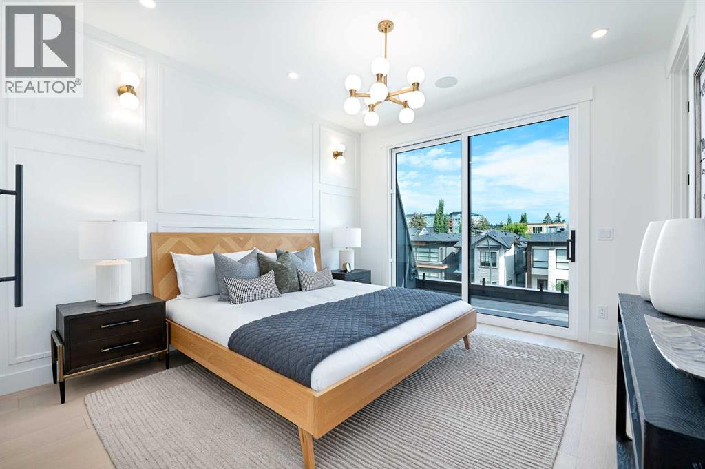 Single Family House for Sale in  Broadview Road NW Hillhurst Calgary 