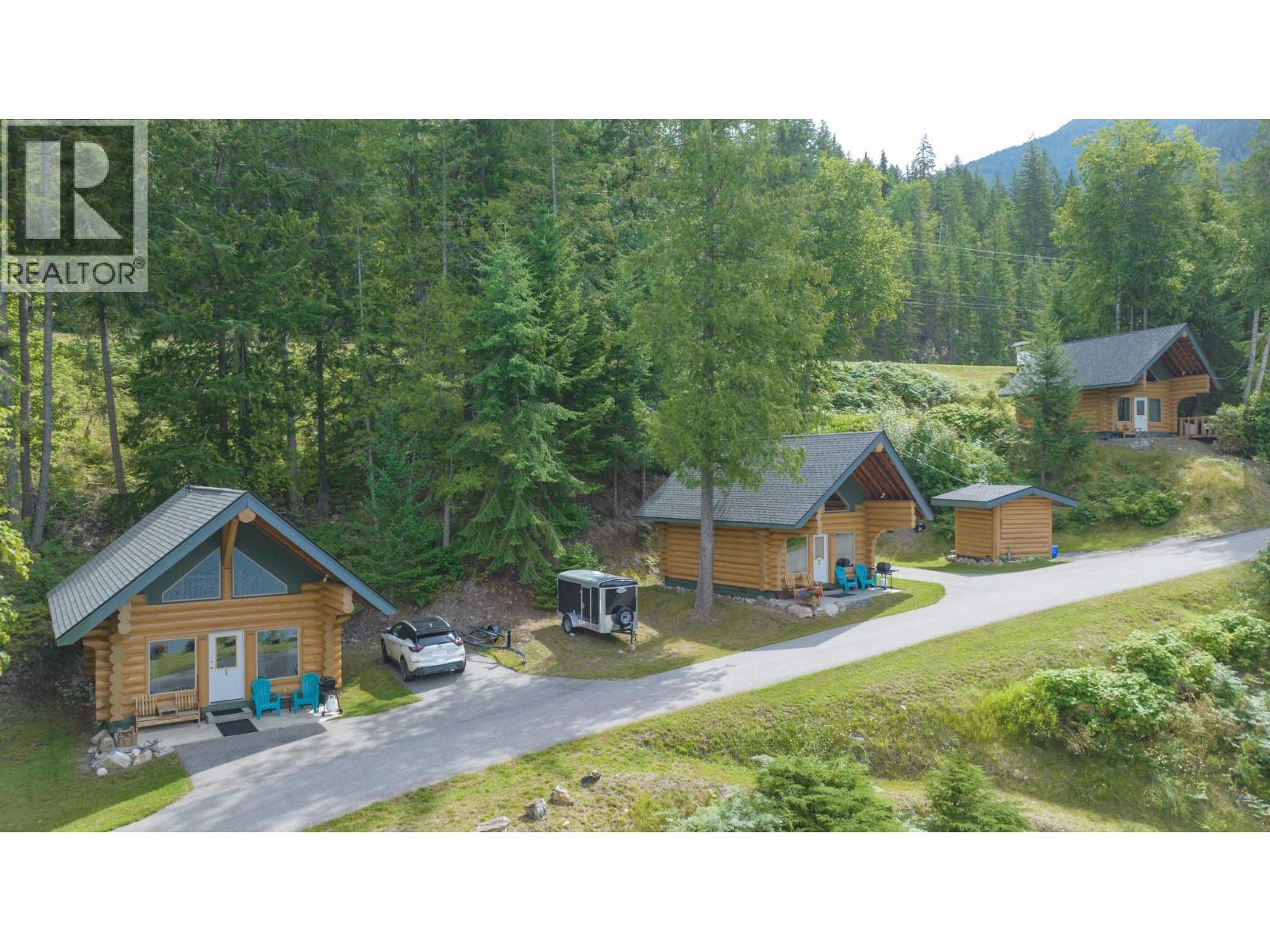 1710 6 Highway, Nakusp