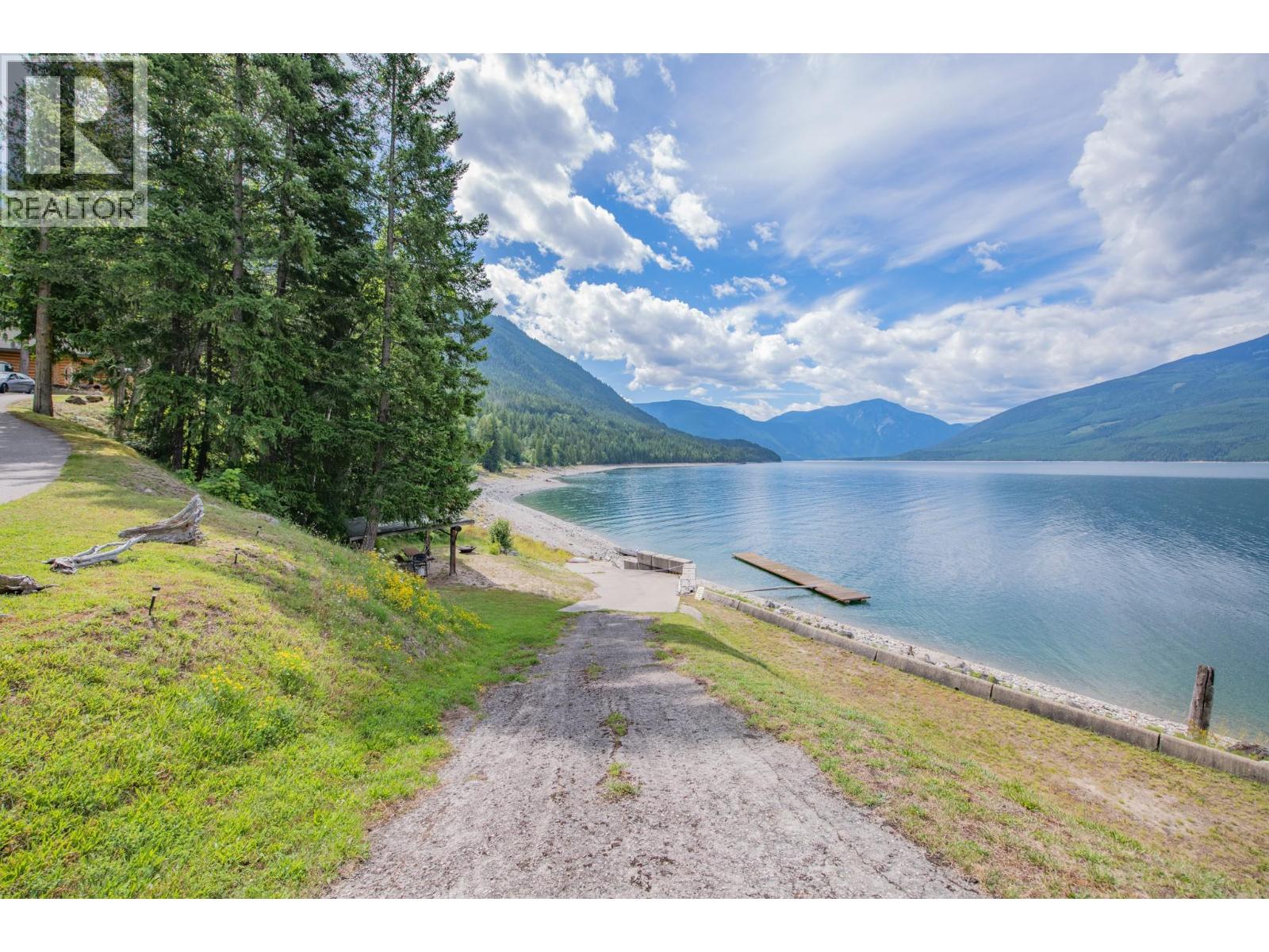 1710 6 Highway, Nakusp