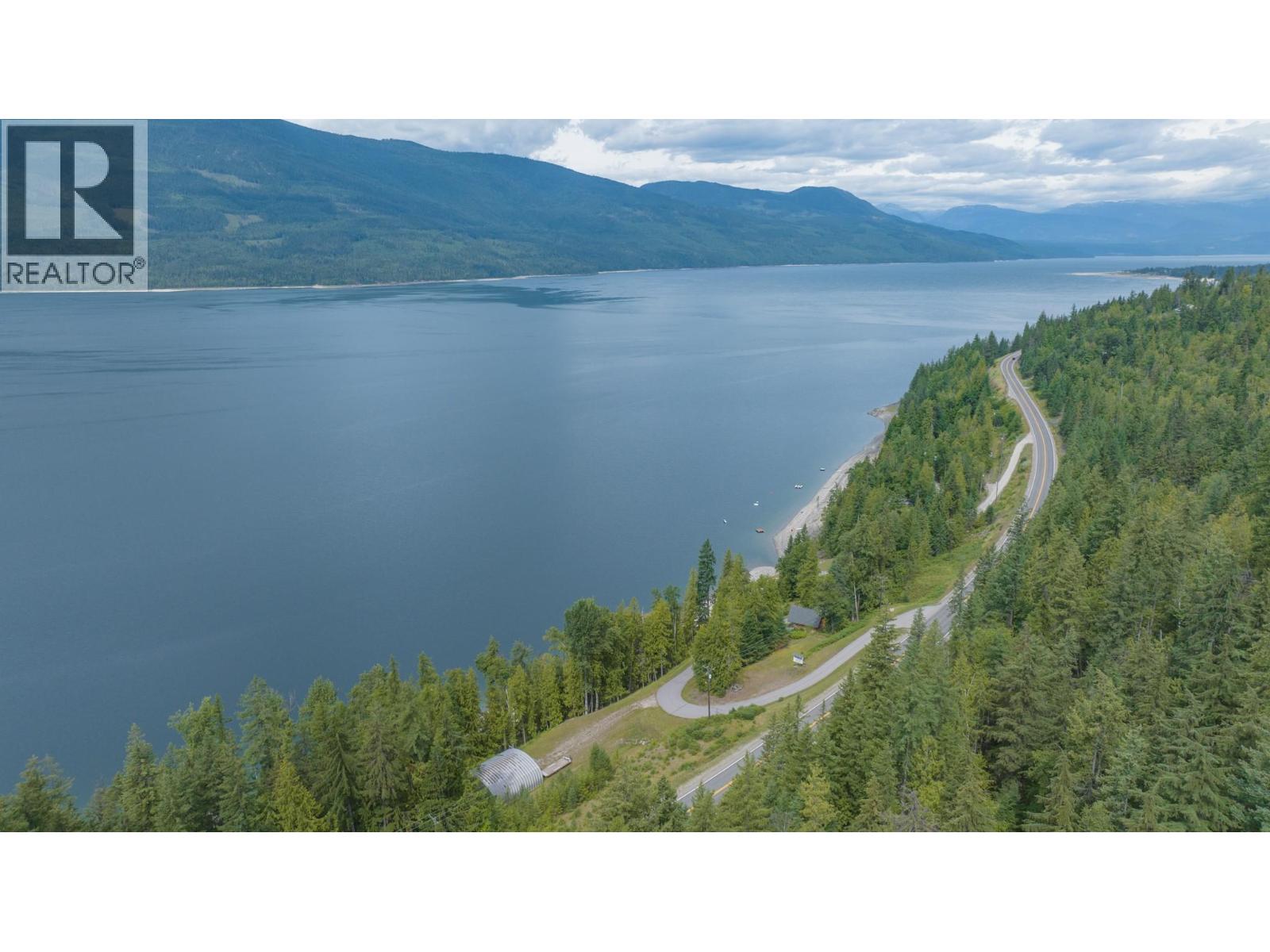 1710 6 Highway, Nakusp