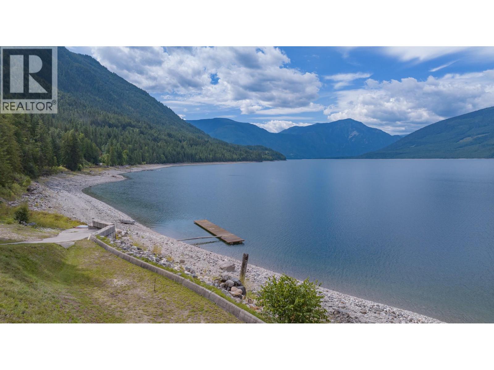 1710 6 Highway, Nakusp