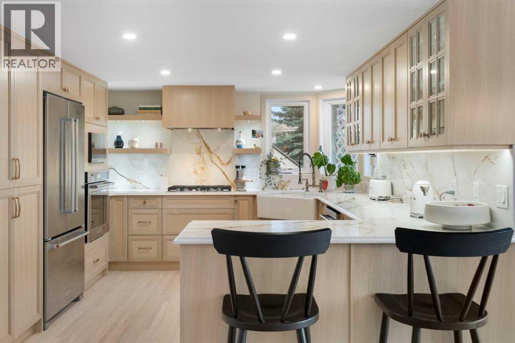 Single Family House for Sale in  Woodbriar Place SW Woodbine Calgary 