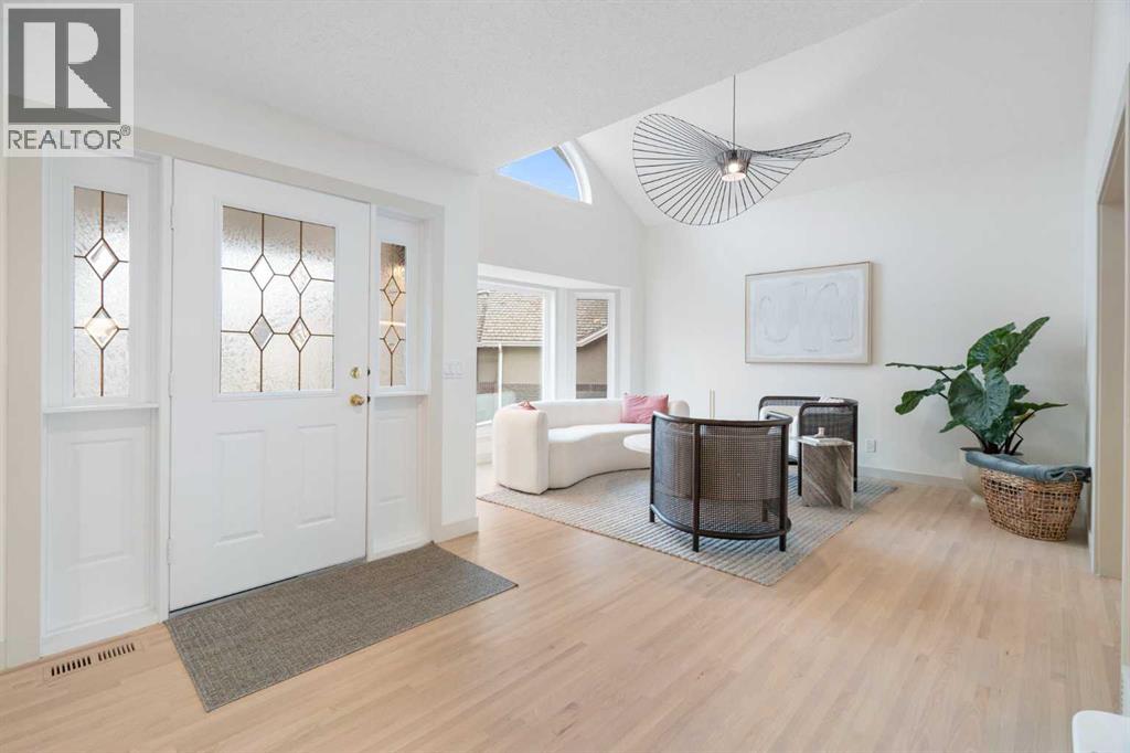 Single Family House for Sale in  Woodbriar Place SW Woodbine Calgary 