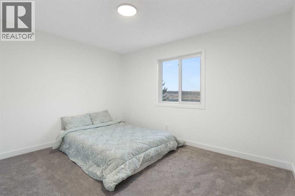 Single Family House for Sale in  Woodbriar Place SW Woodbine Calgary 