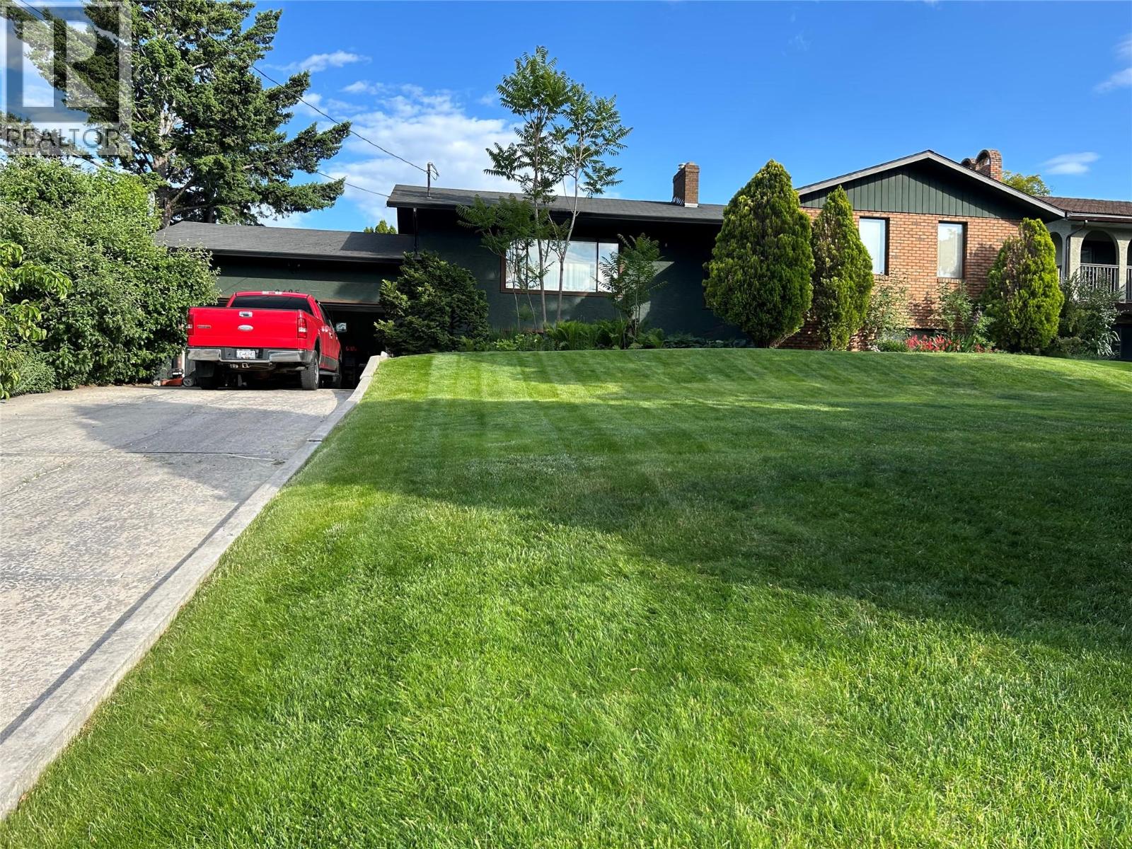  2425 Collingwood Road, West Kelowna