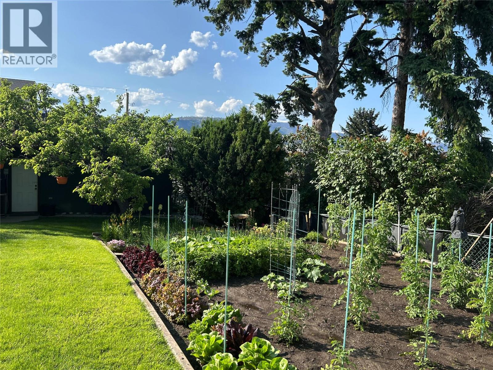  2425 Collingwood Road, West Kelowna