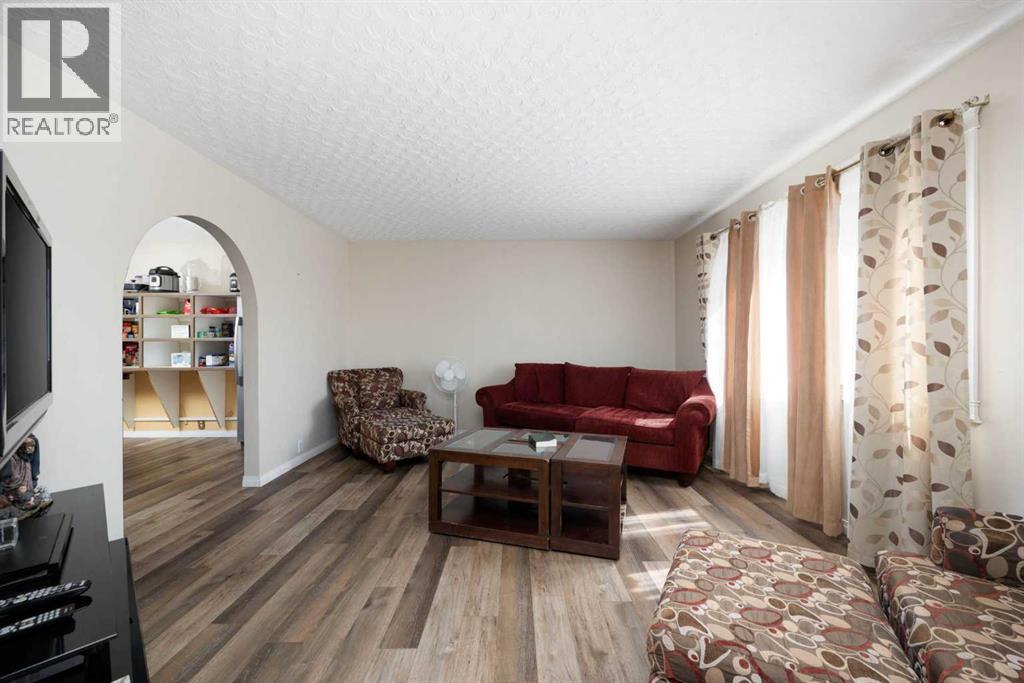 313 Hillcrest Drive, Fort McMurray