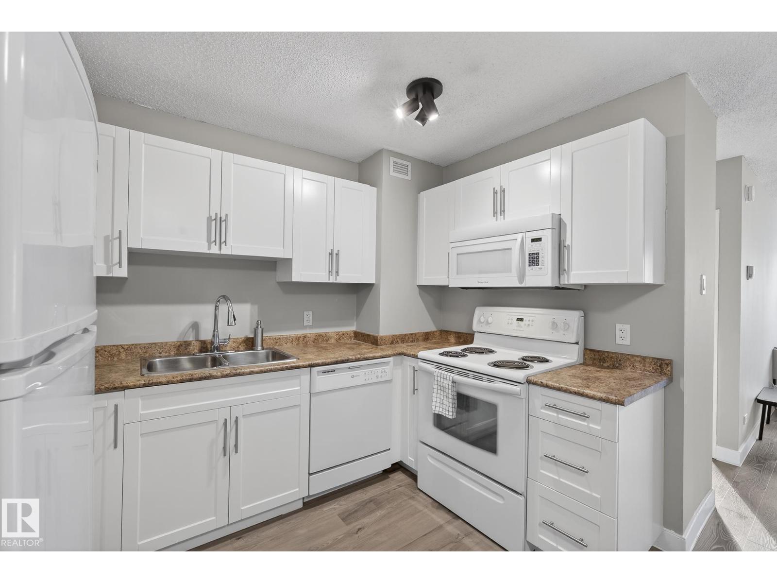 #308 9710 105 ST NW, Edmonton