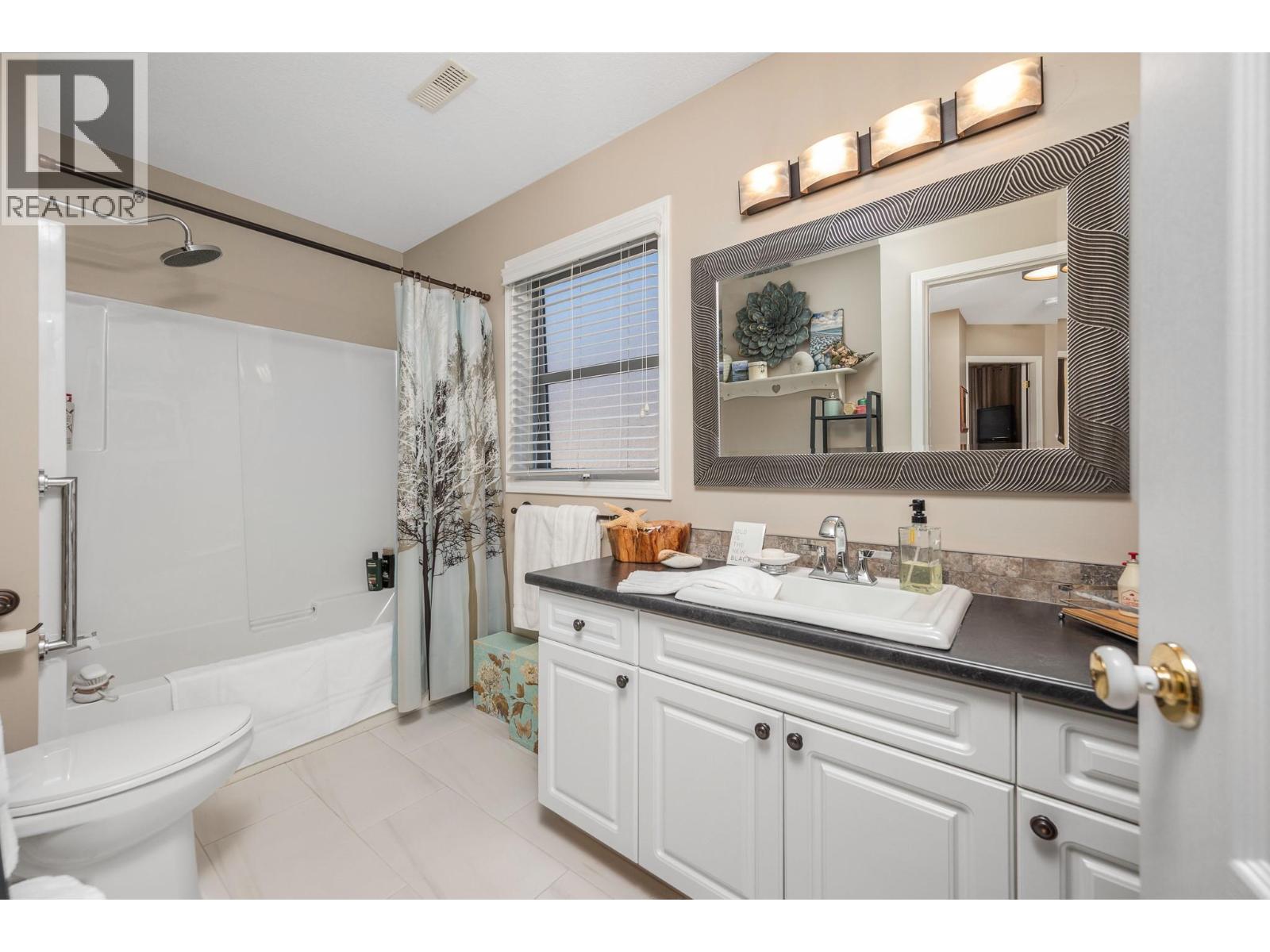 #9 401 Browne Road - 22
