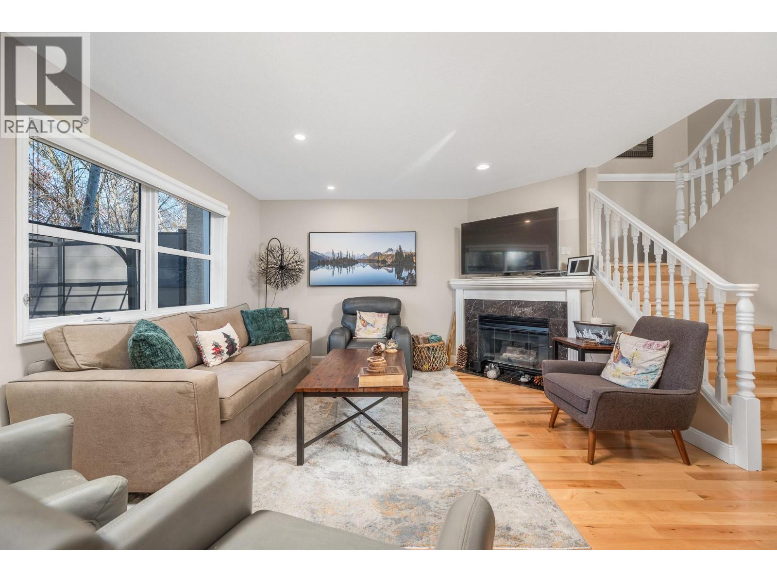 #9 401 Browne Road - 10