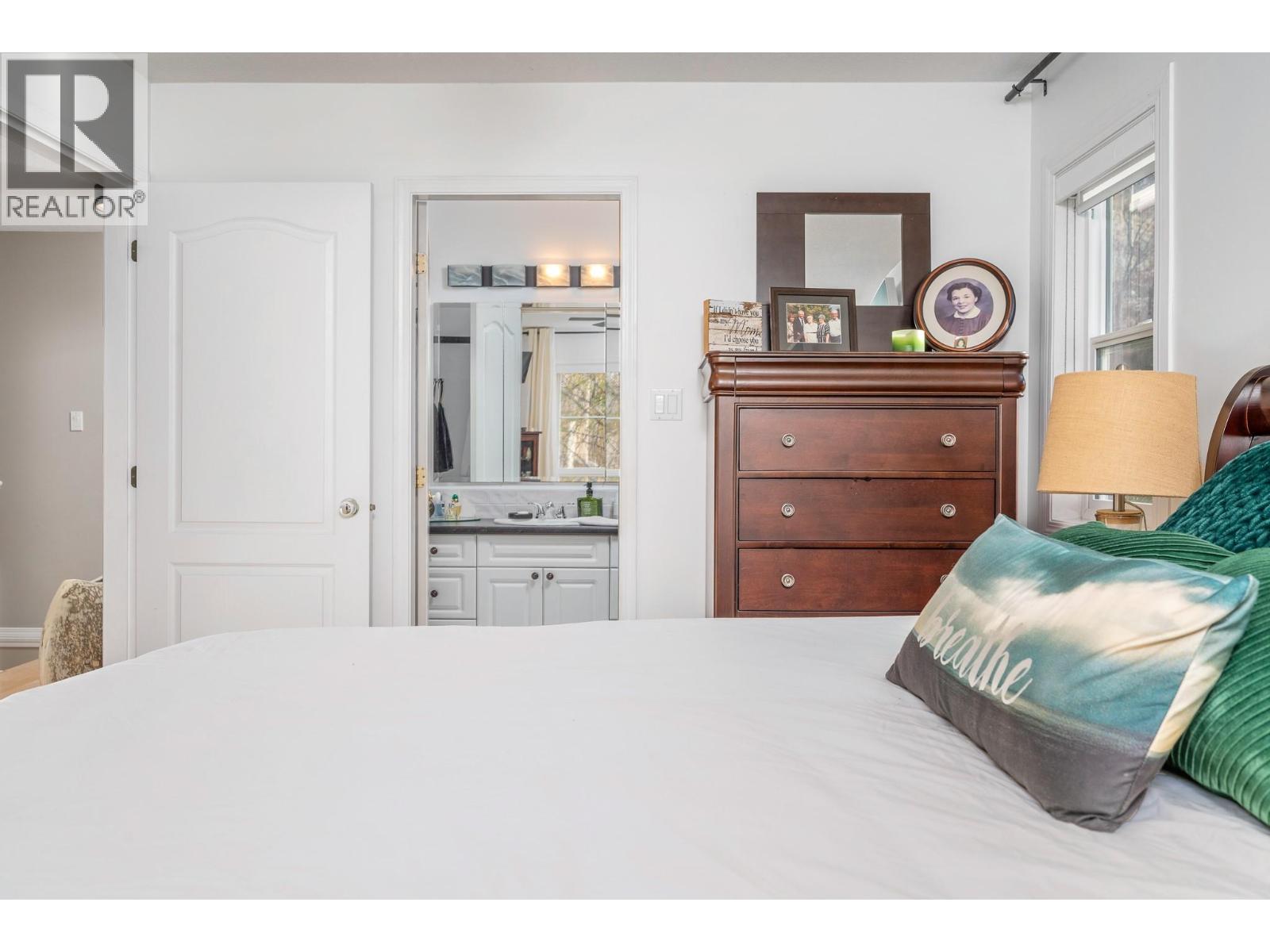 #9 401 Browne Road - 19