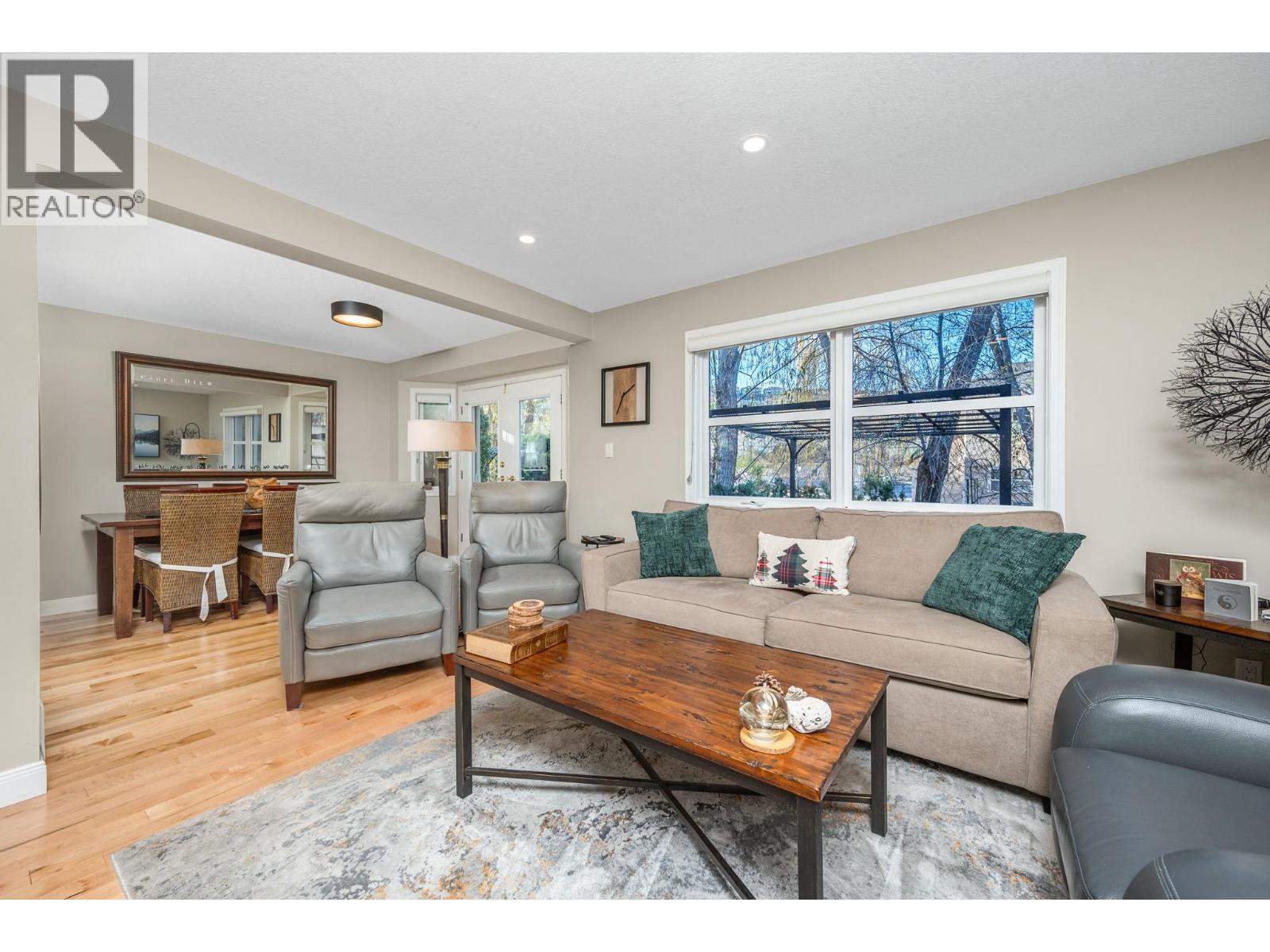 #9 401 Browne Road - 12