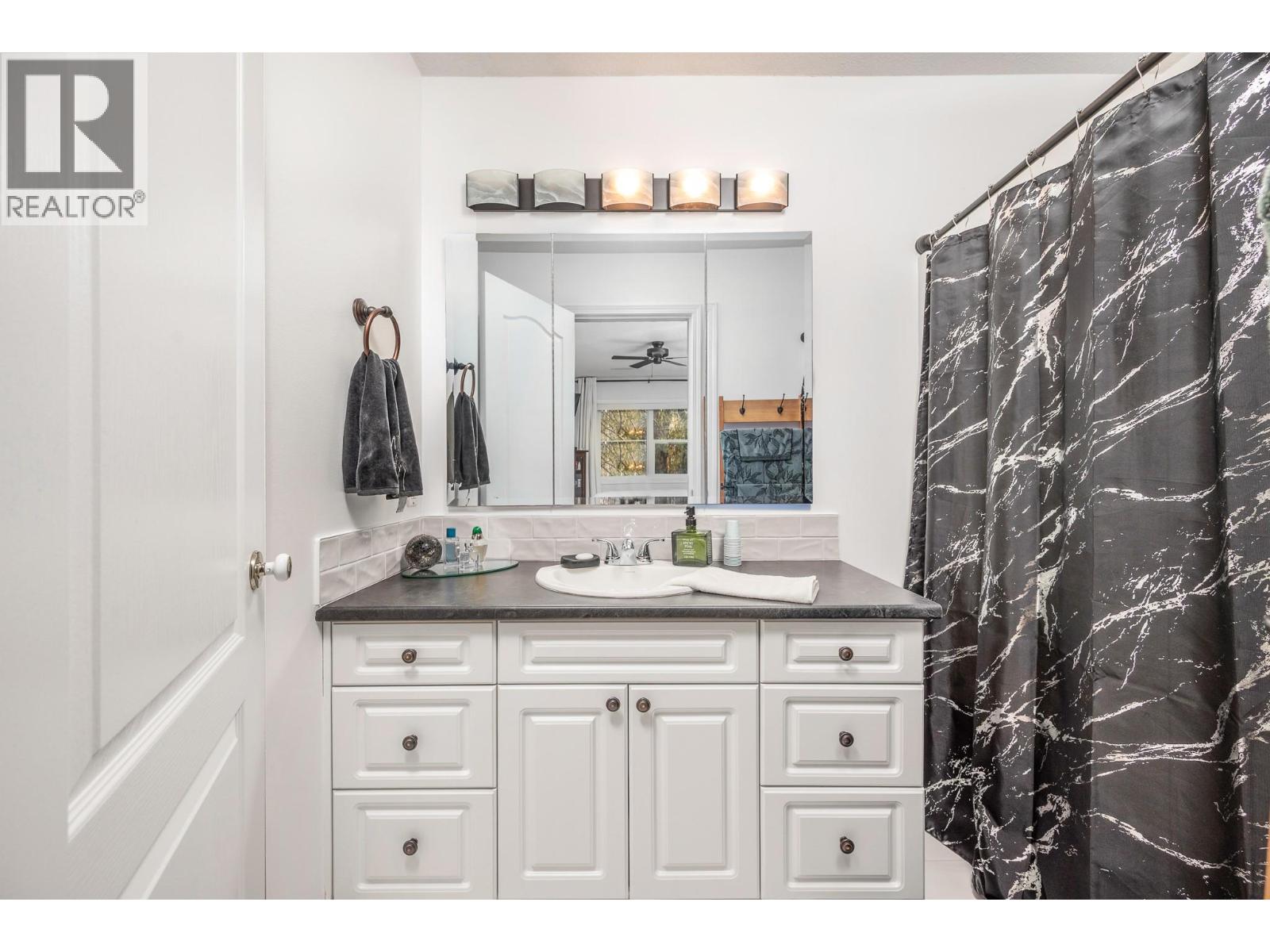 #9 401 Browne Road - 20