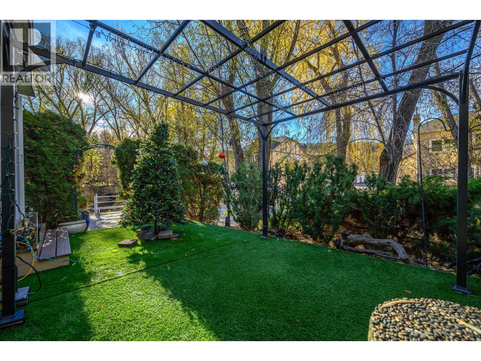 #9 401 Browne Road - 28