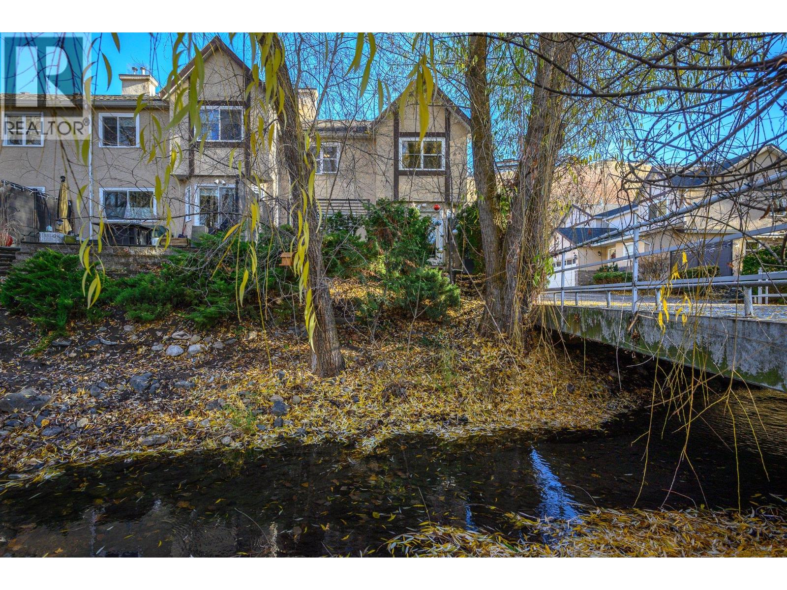#9 401 Browne Road - 4