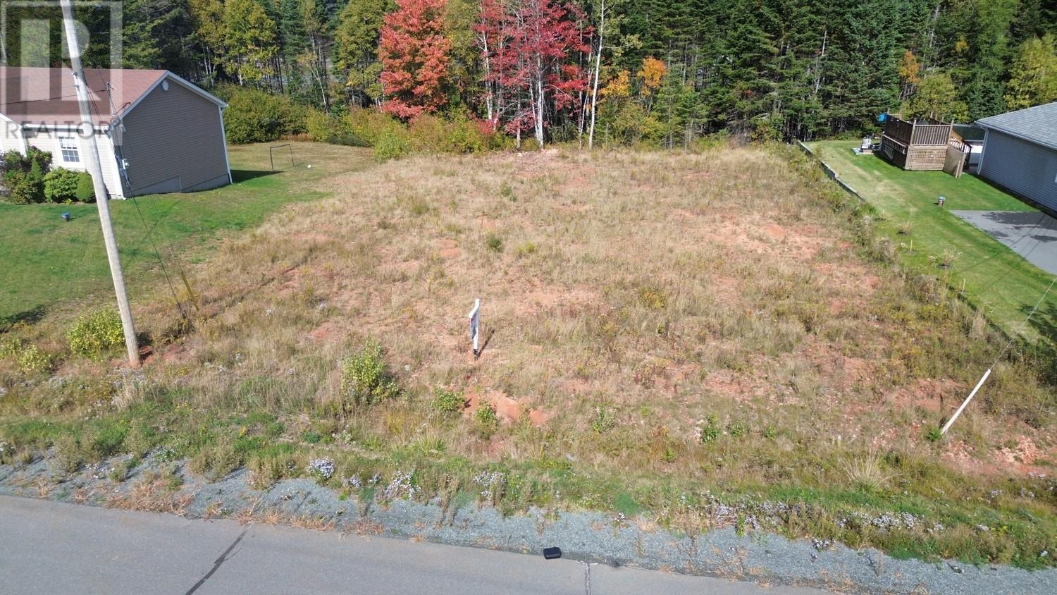 Property 3 of 6 of Lot 5 RUNWAY Court