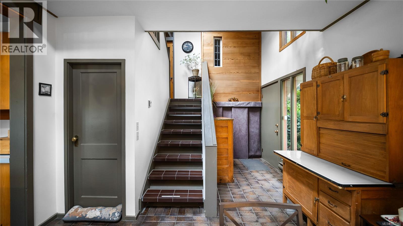  1168 Burnside Road West, Saanich