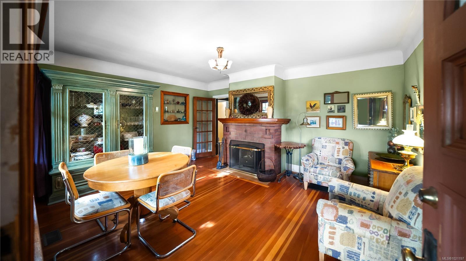  1168 Burnside Road West, Saanich