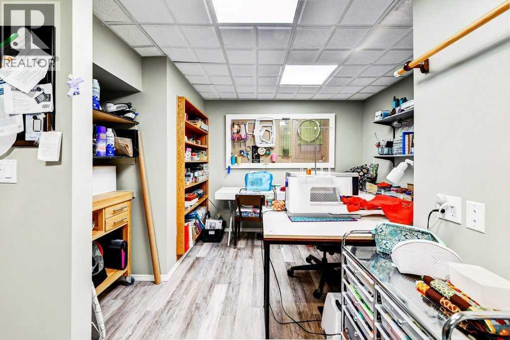 Single Family House for Sale in  HAWKTREE Circle NW Hawkwood Calgary 