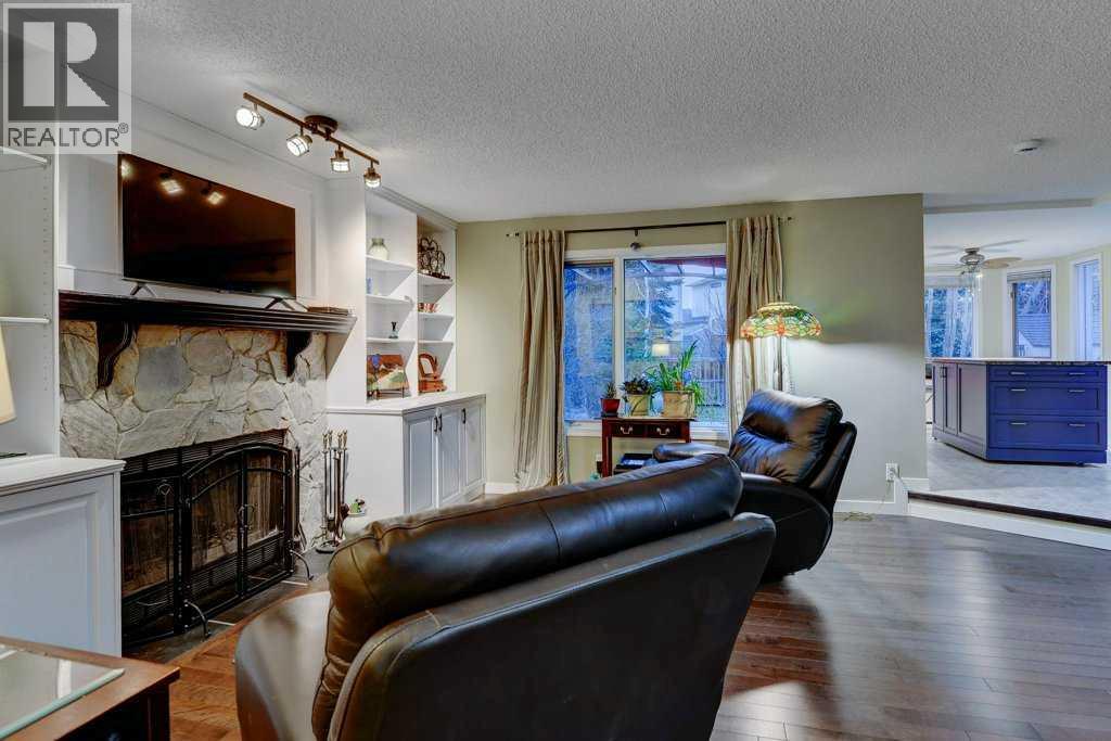 Single Family House for Sale in  HAWKTREE Circle NW Hawkwood Calgary 