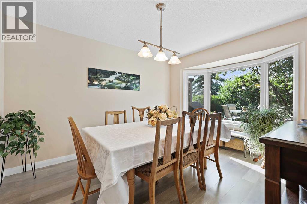 Single Family House for Sale in  Hawkfield Crescent NW Hawkwood Calgary 