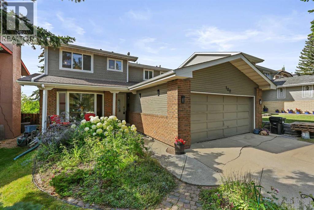 Single Family House for Sale in  Hawkfield Crescent NW Hawkwood Calgary 