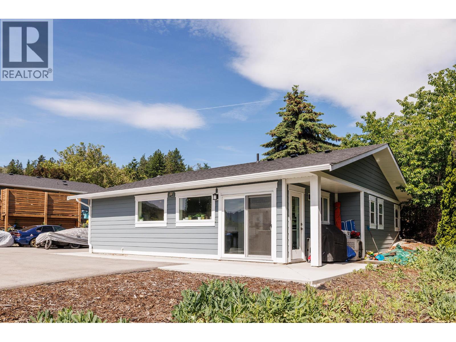 3728 Glenway Road, West Kelowna