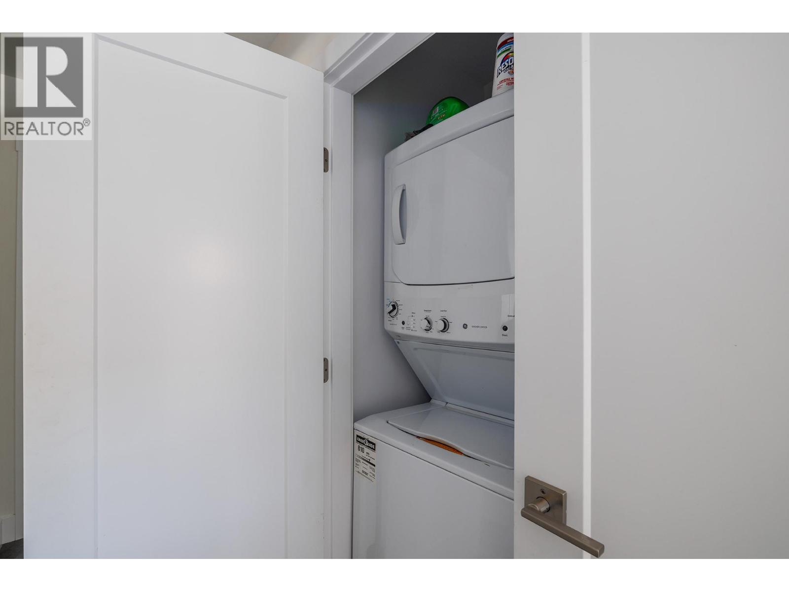  3728 Glenway Road, West Kelowna