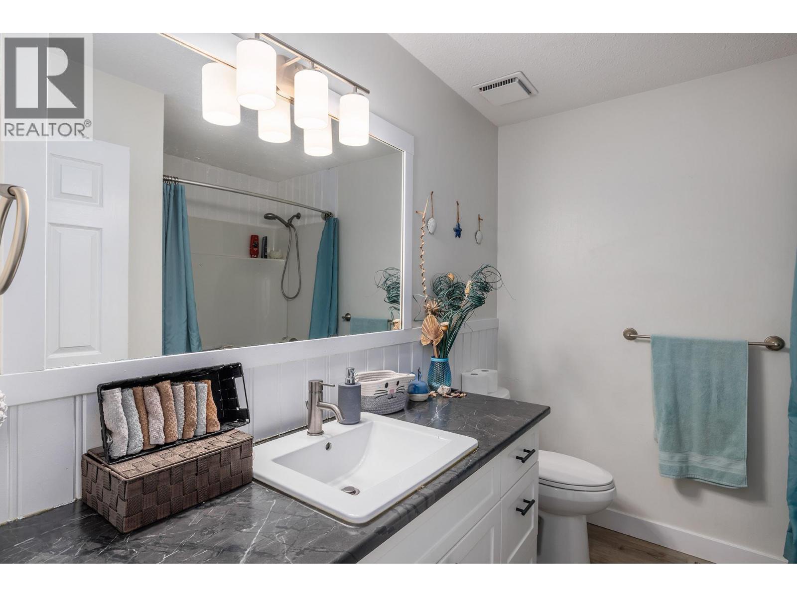  3728 Glenway Road, West Kelowna