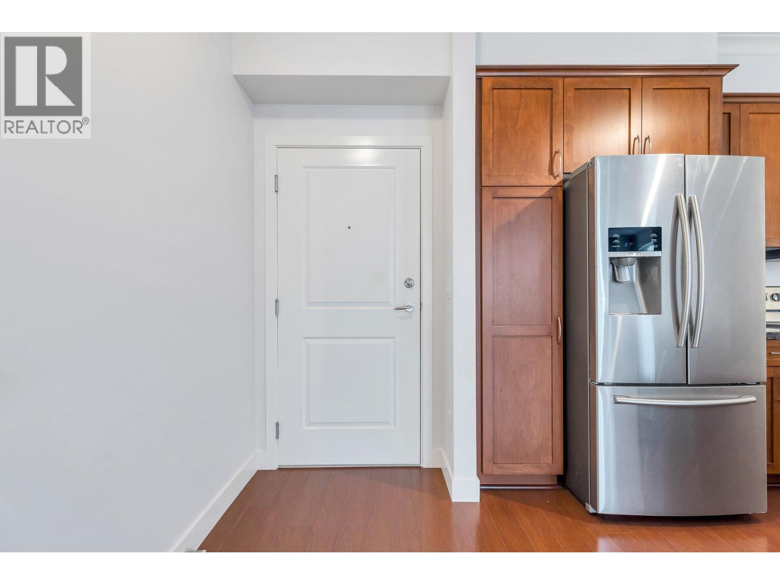 #210-1375 VIEW Crescent, Delta