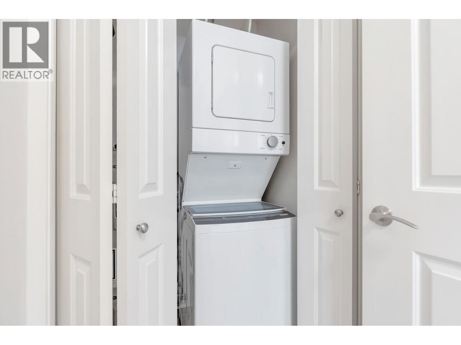 #210-1375 VIEW Crescent, Delta