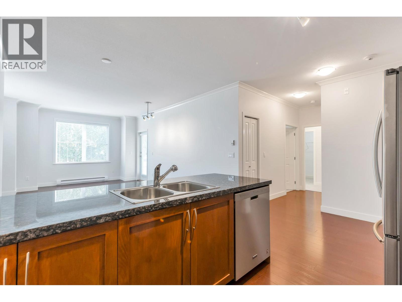 #210-1375 VIEW Crescent, Delta