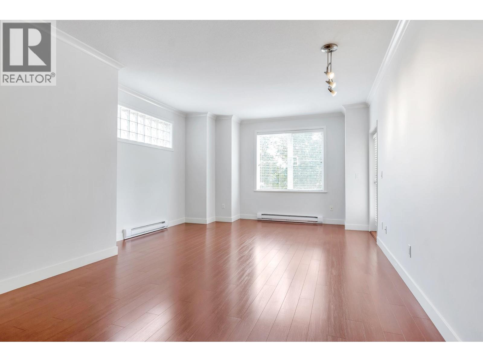 #210-1375 VIEW Crescent, Delta