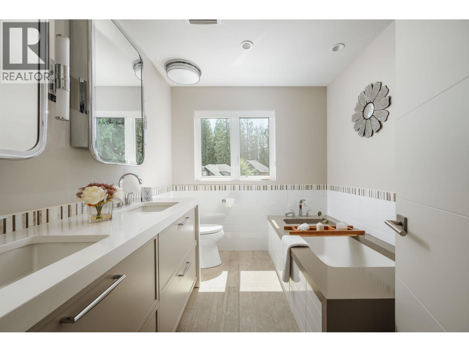 10043 246B STREET, Maple Ridge