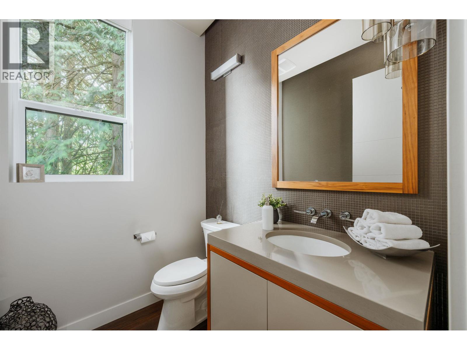 10043 246B STREET, Maple Ridge