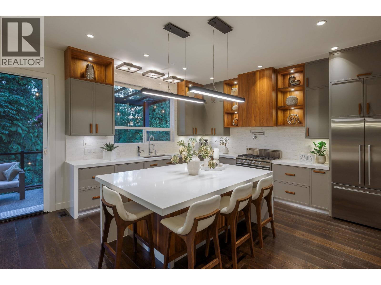 10043 246B STREET, Maple Ridge