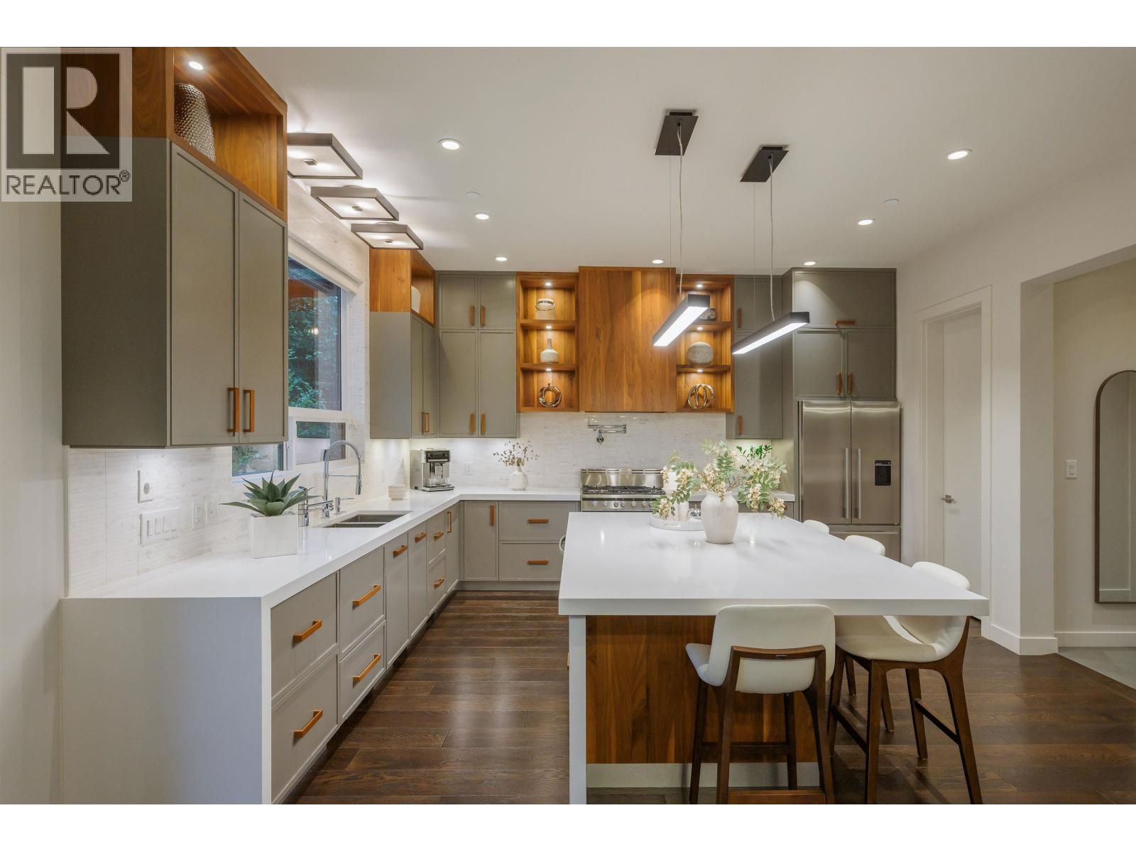 10043 246B STREET, Maple Ridge