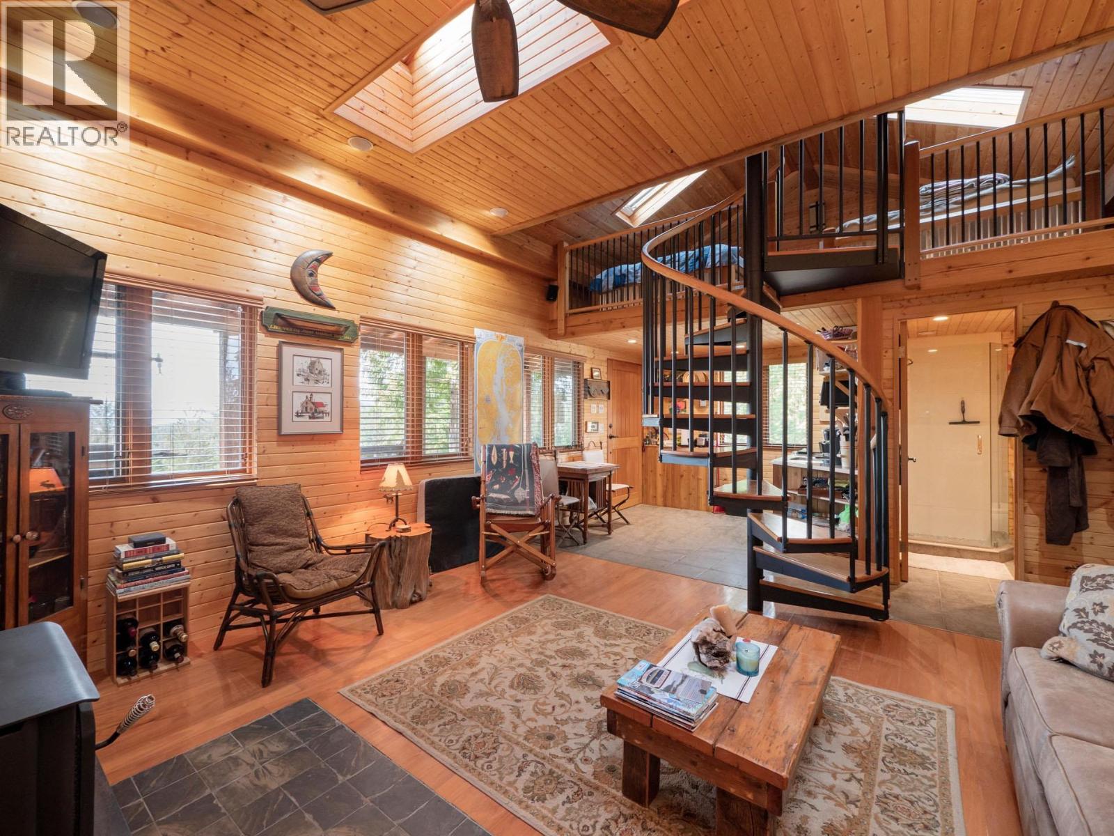 9305 STEPHENS WAY, Halfmoon Bay