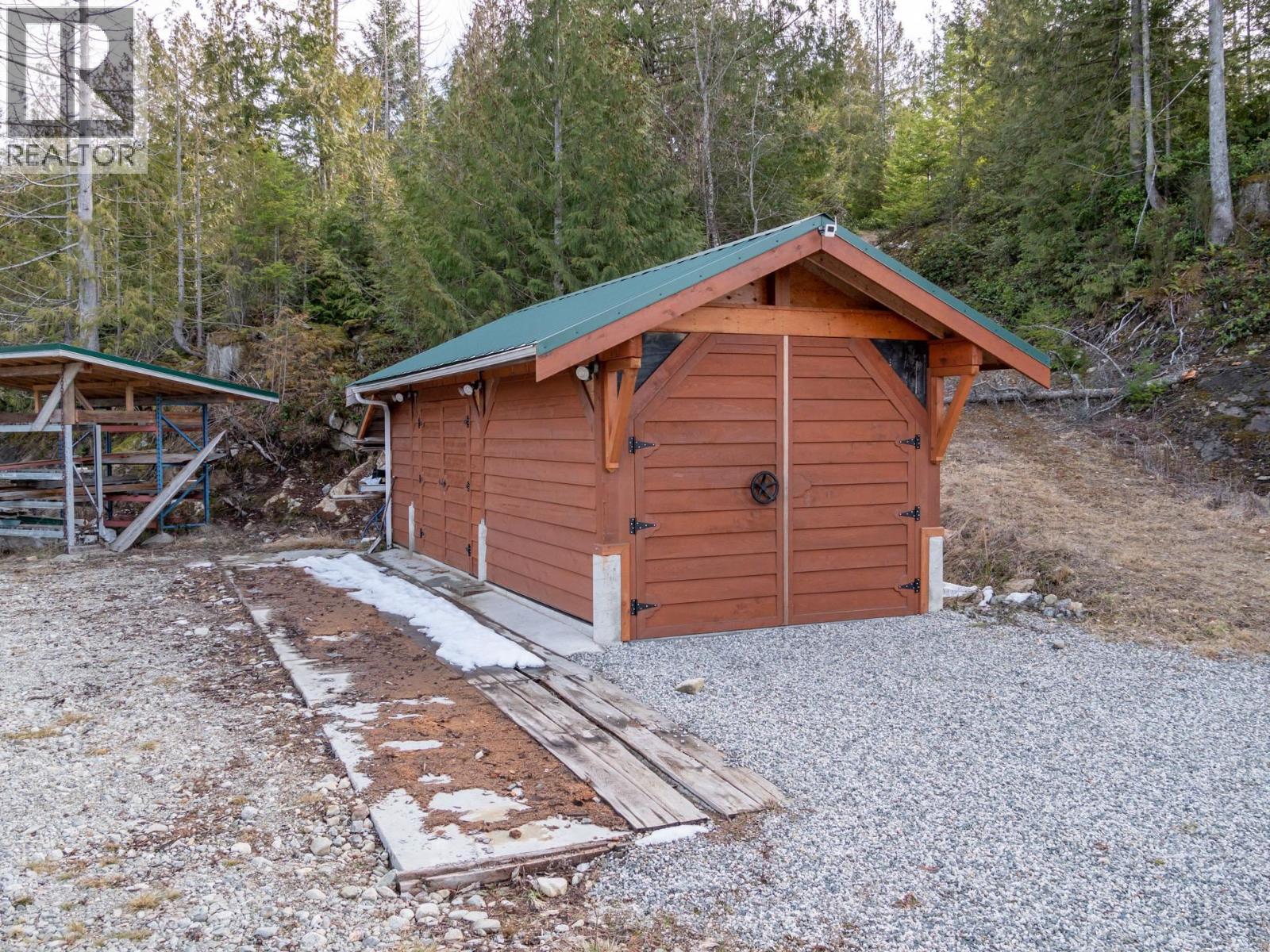 9305 STEPHENS WAY, Halfmoon Bay