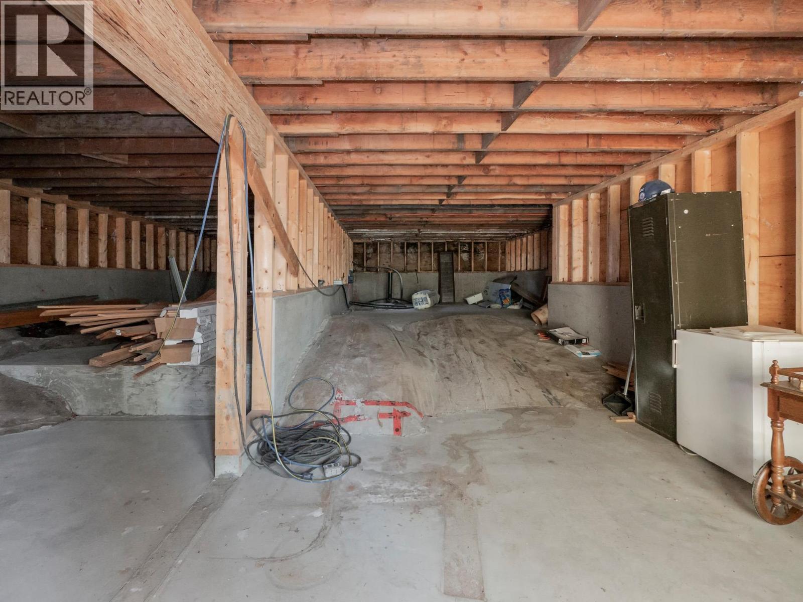 9305 STEPHENS WAY, Halfmoon Bay