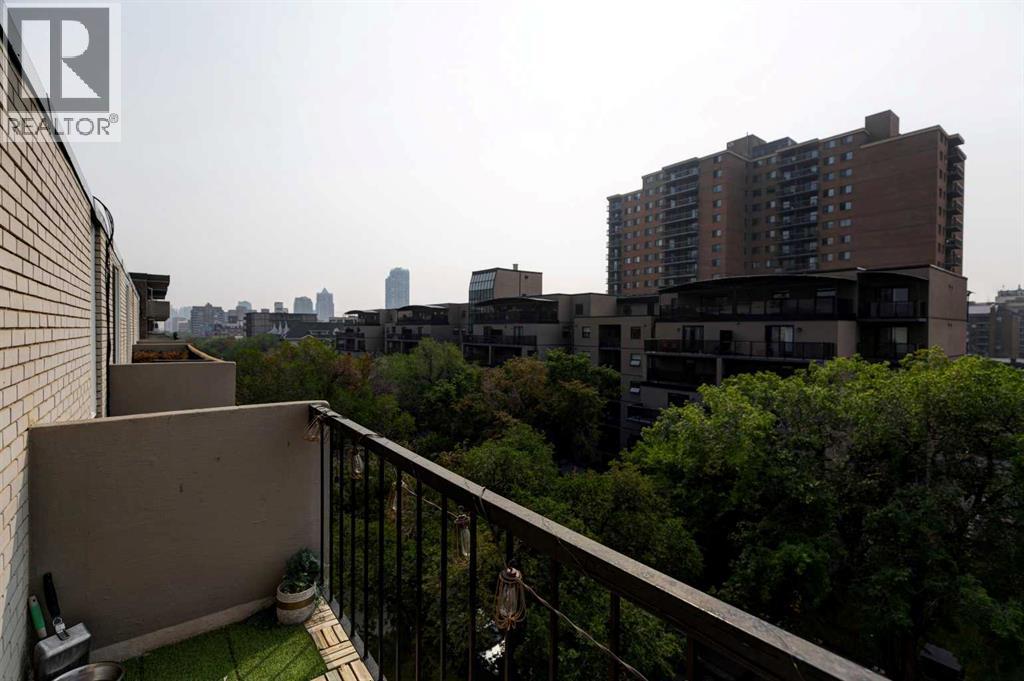 Single Family House for Sale in    Avenue SW Beltline Calgary 