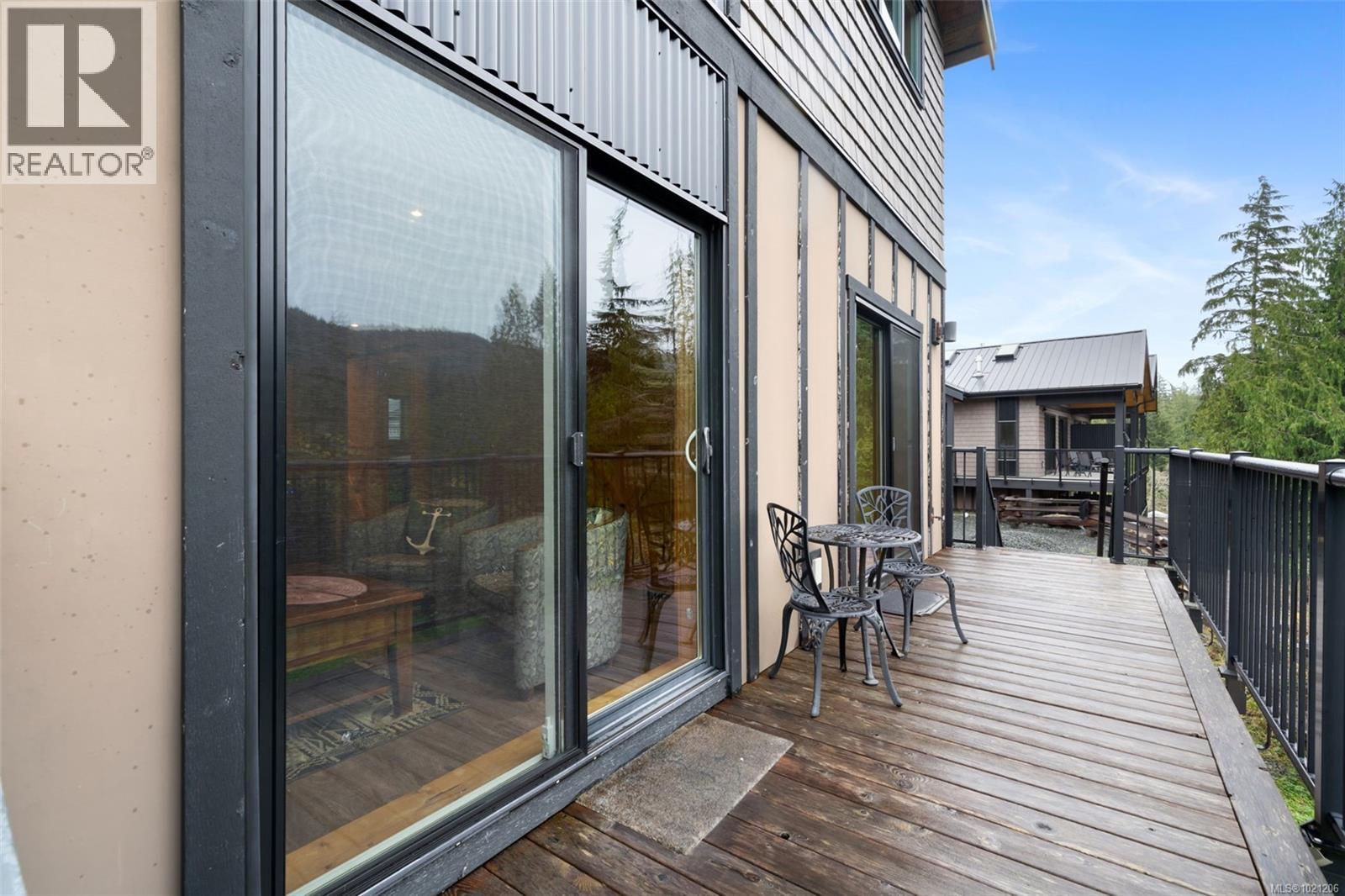 221 6596 Baird Rd, Port Renfrew