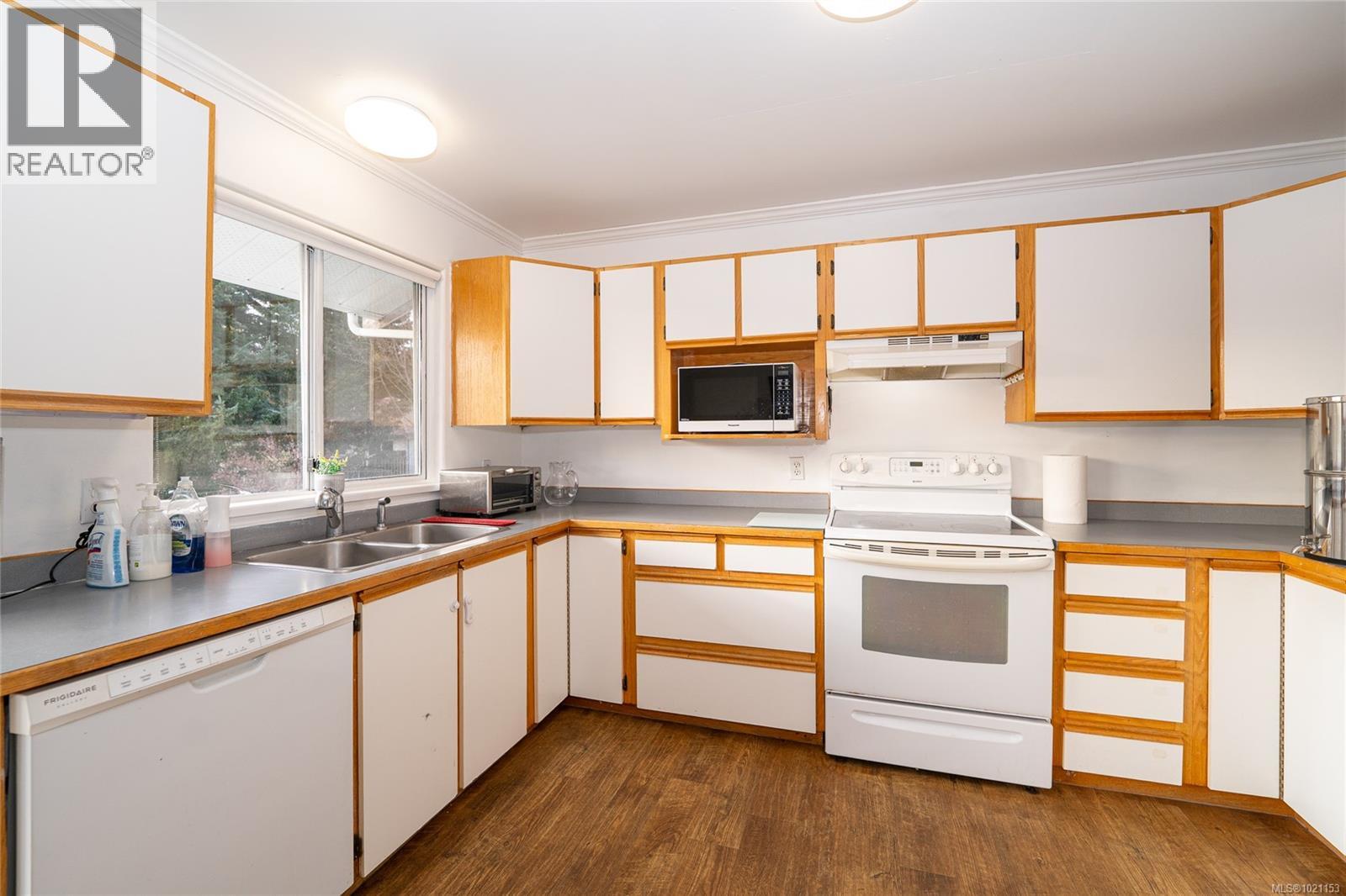  2236 Tara Place, Sooke